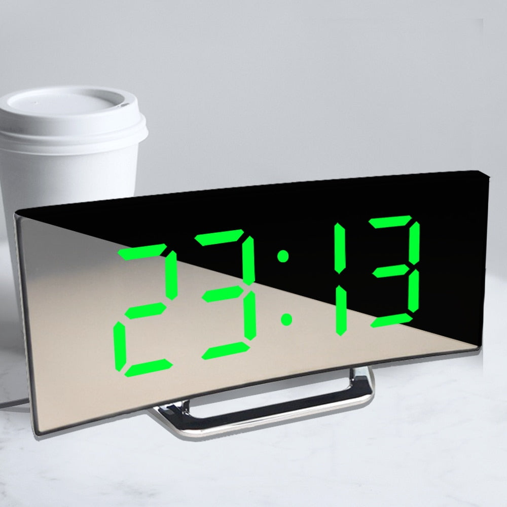 Reloj despertador con pantalla LED