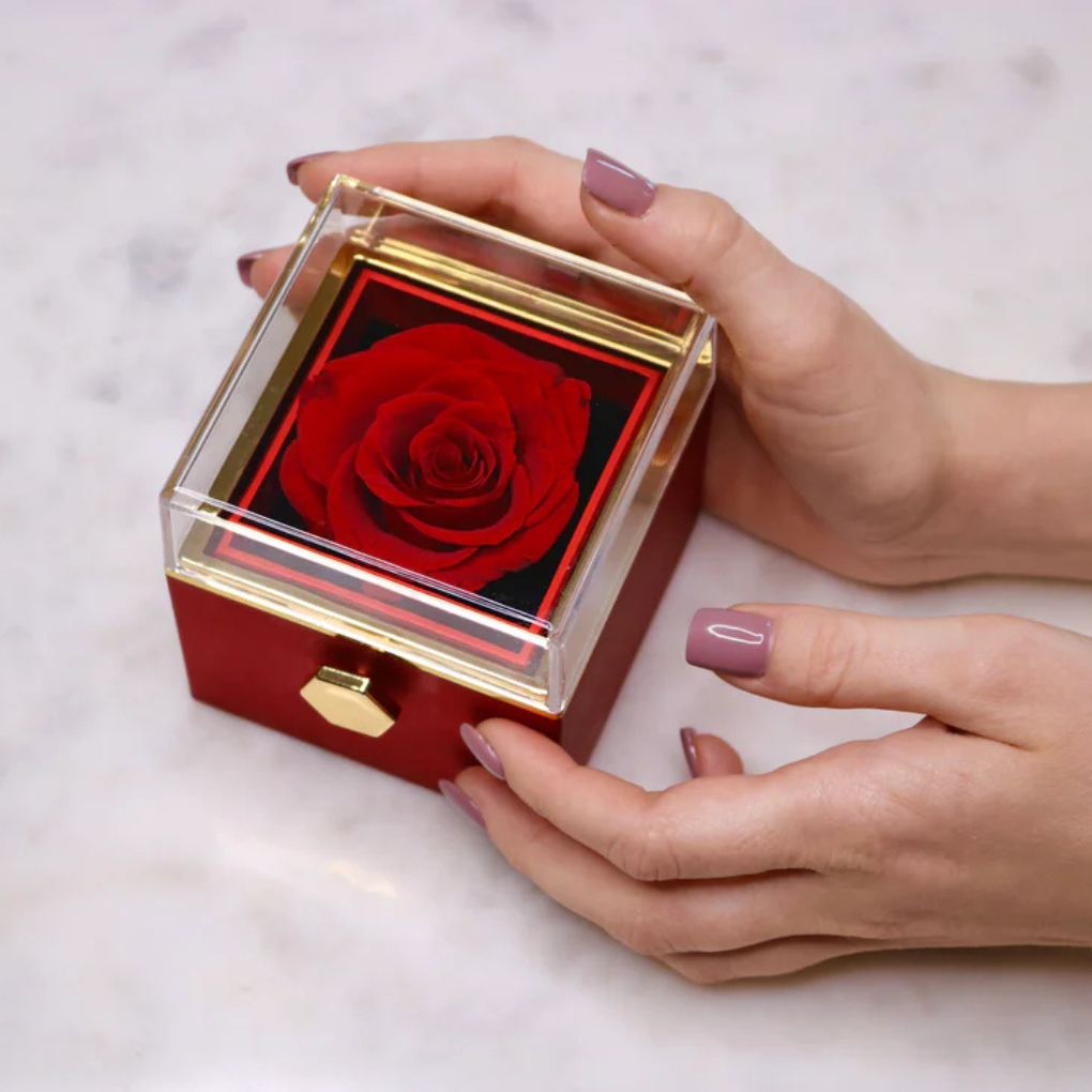 Rosa eterna con collar y grabado personalizado