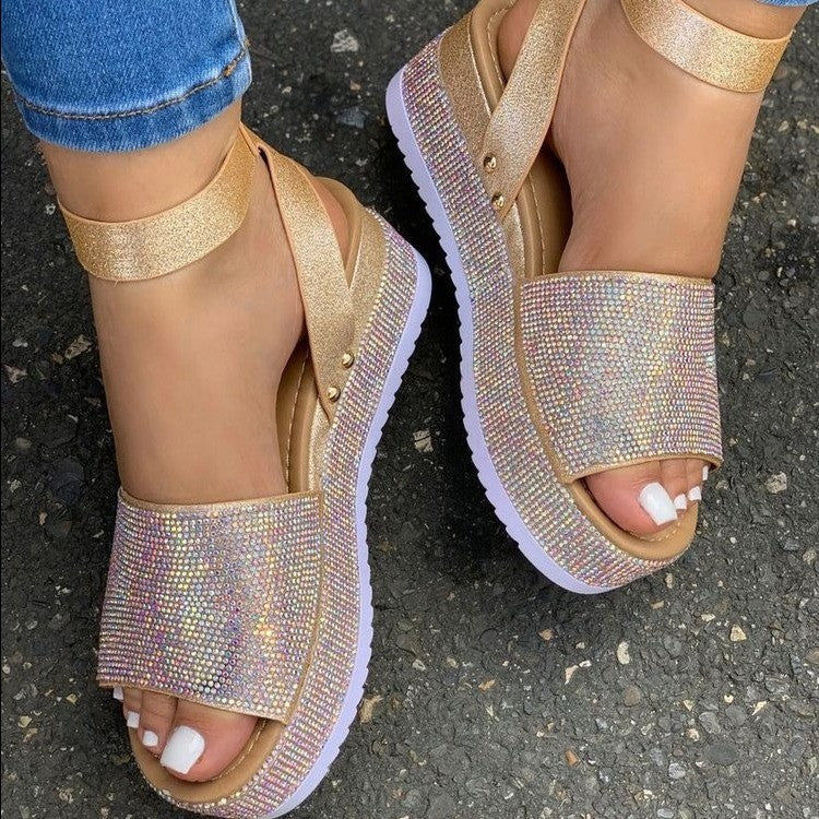 Sandalias con plataforma y pedrería para mujer