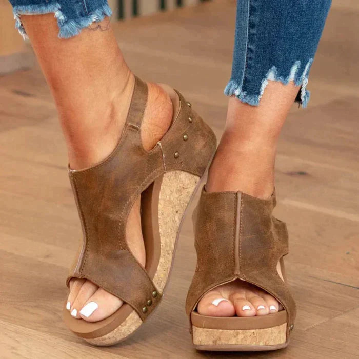 Sandalias de cuña para mujer: calzado de verano cómodo y elegante