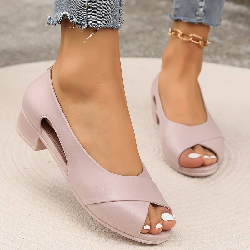 Sandalias ortopédicas elegantes con tacón