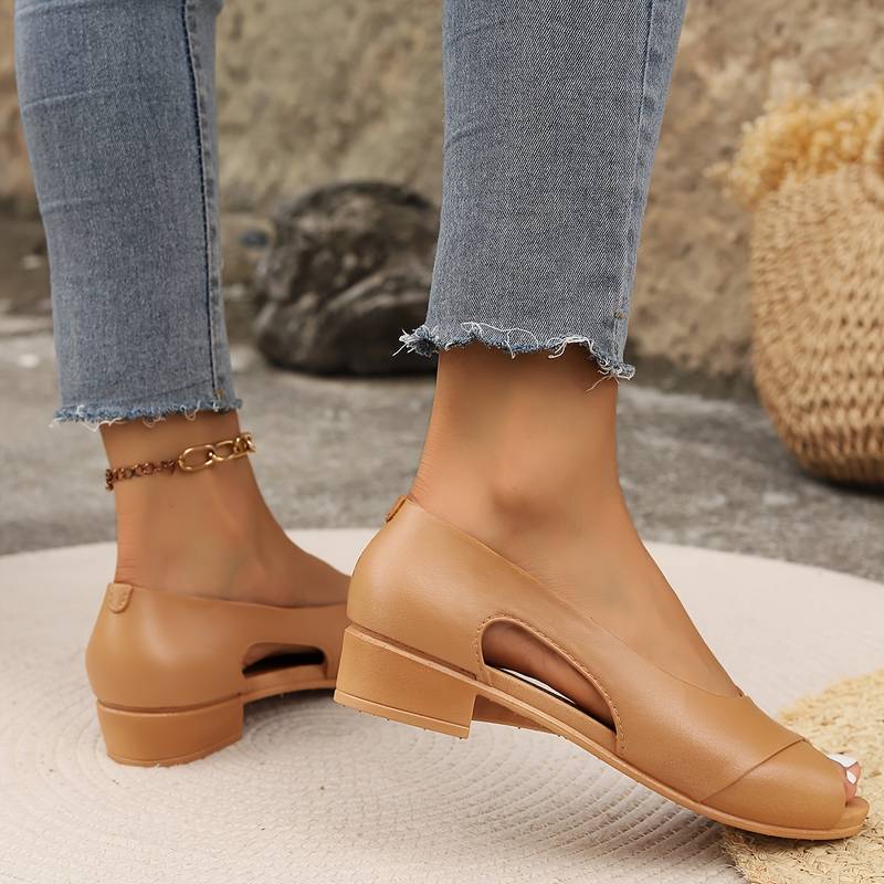 Sandalias ortopédicas elegantes con tacón