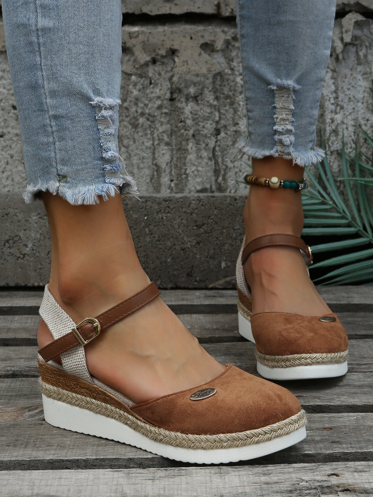 Sandalias ortopédicas estilo alpargata elegantes
