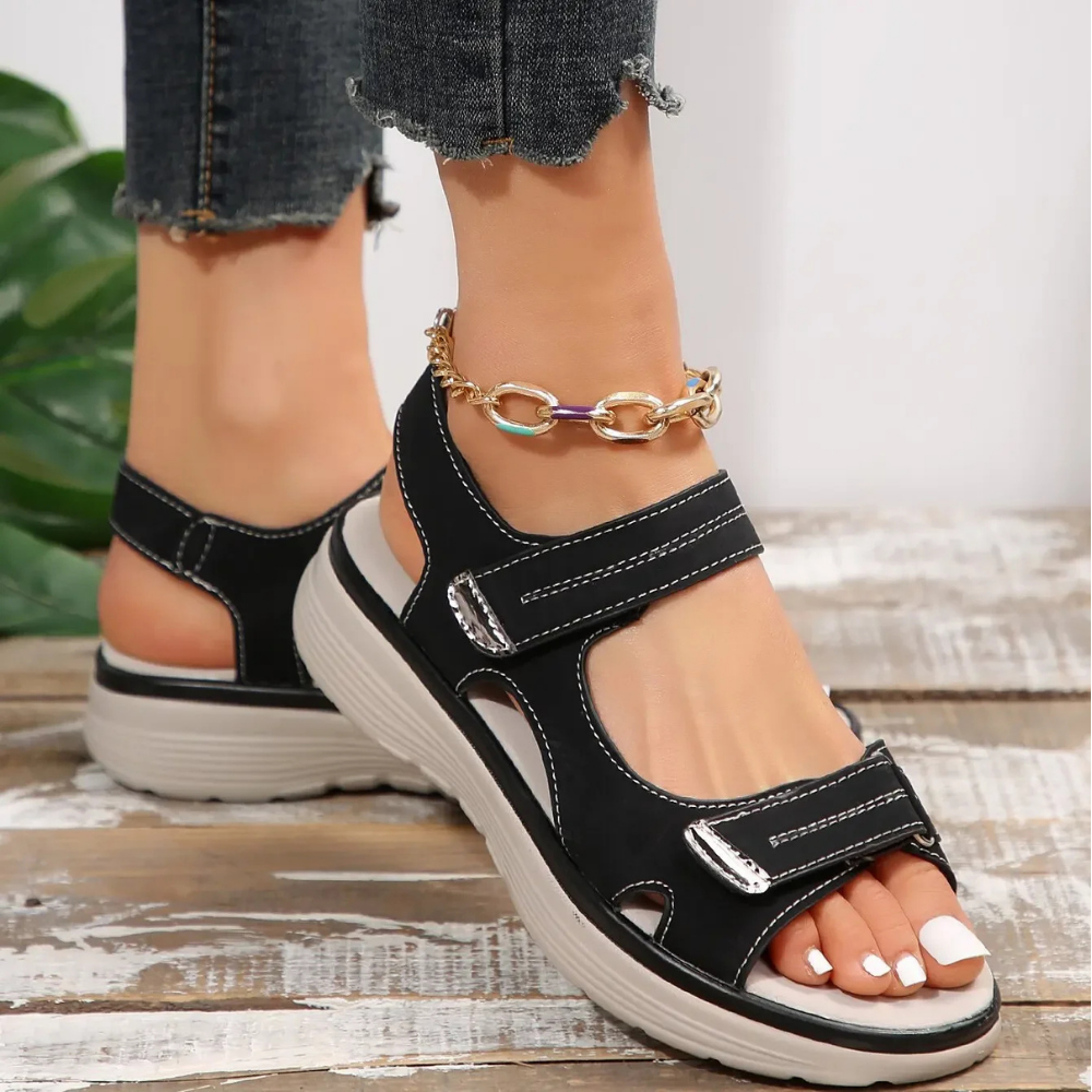 Sandalias ortopédicas para mujer: tiras ajustables, soporte anatómico y diseño elegante