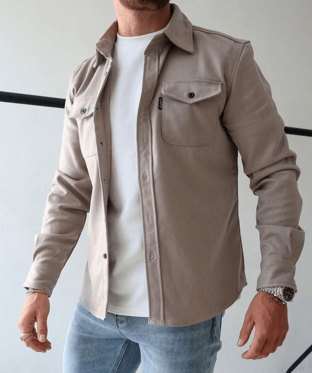 Sobrecamisa moderna para hombre