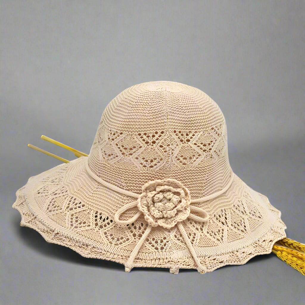 Sombrero para el sol para mujer de ala ancha con detalles de ganchillo