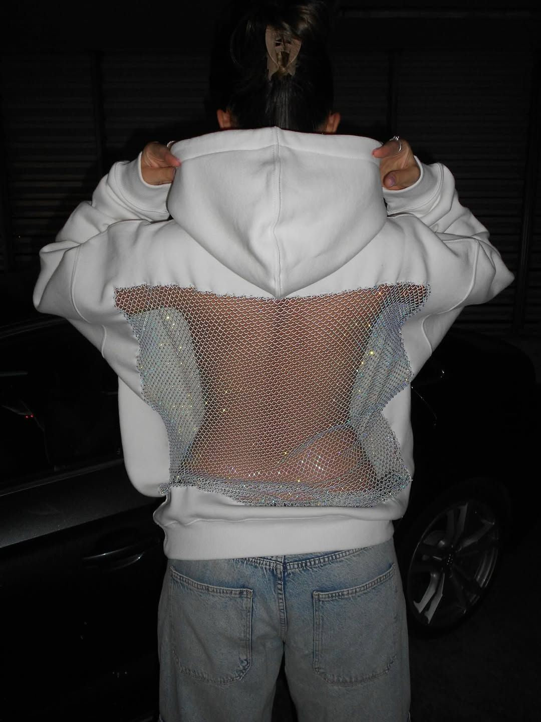 Sudadera con capucha y cristales