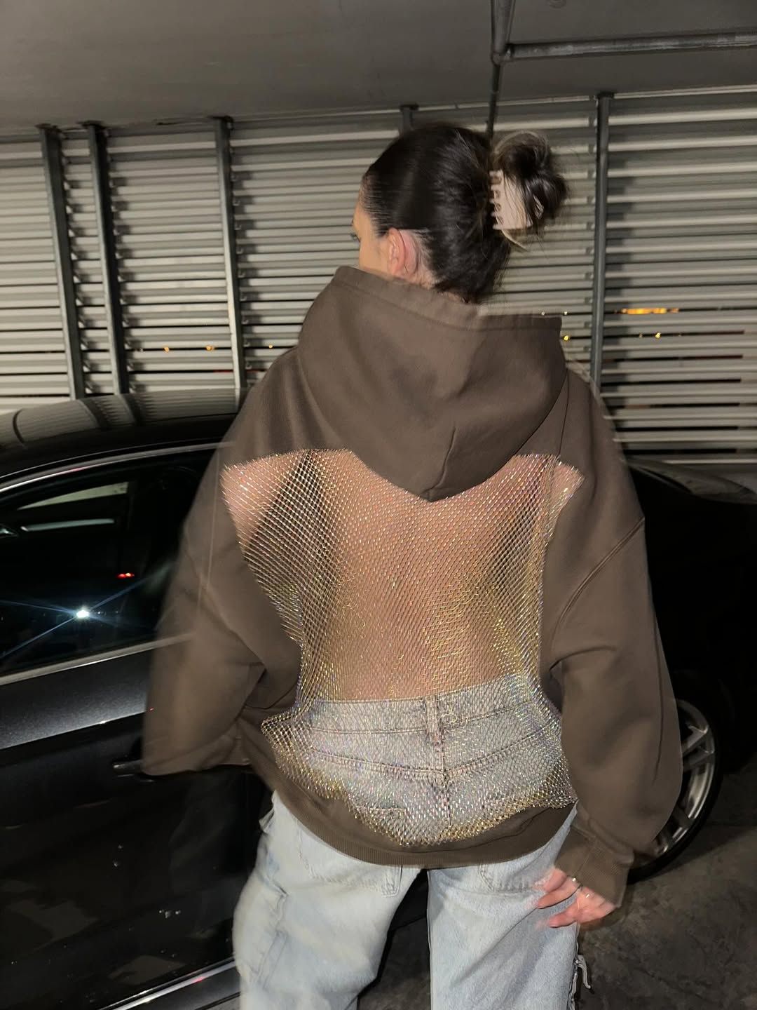 Sudadera con capucha y cristales