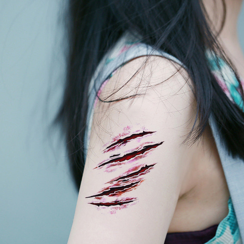 Tatuajes de Halloween de terror realistas para complementar tu maquillaje de Halloween