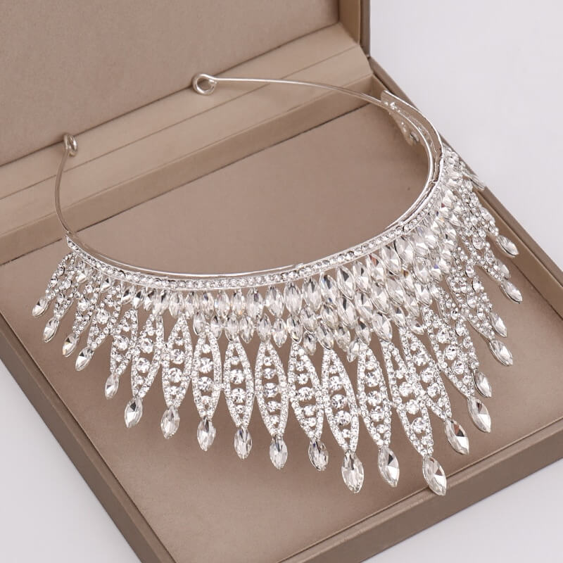 Tiara de cristal con piedras