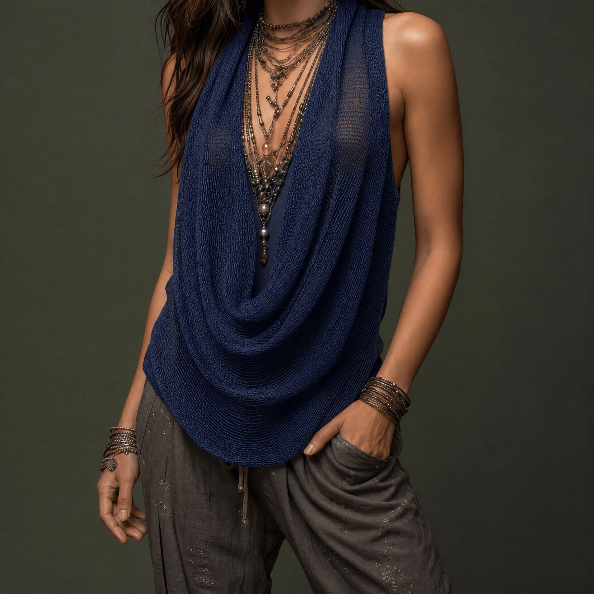 Top de punto sin mangas estilo halter con cuello desbocado drapeado
