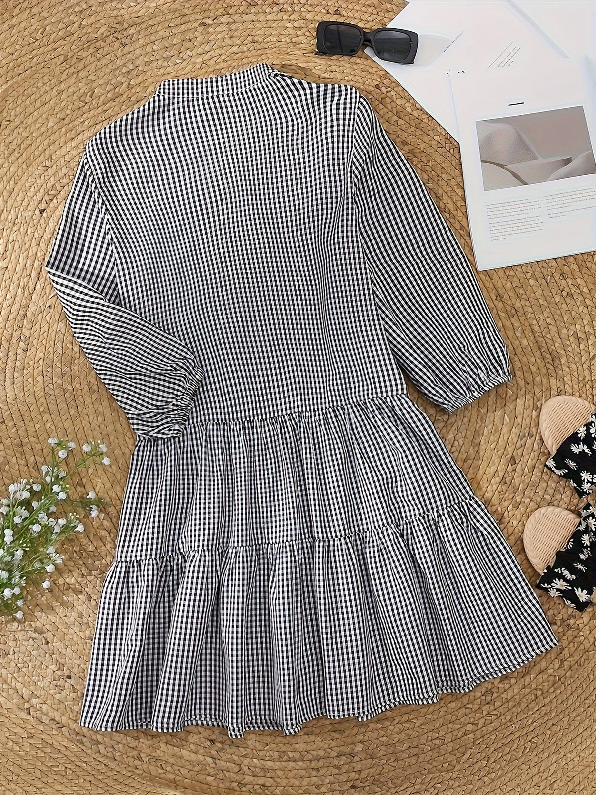 Vestido corto de mujer con botones