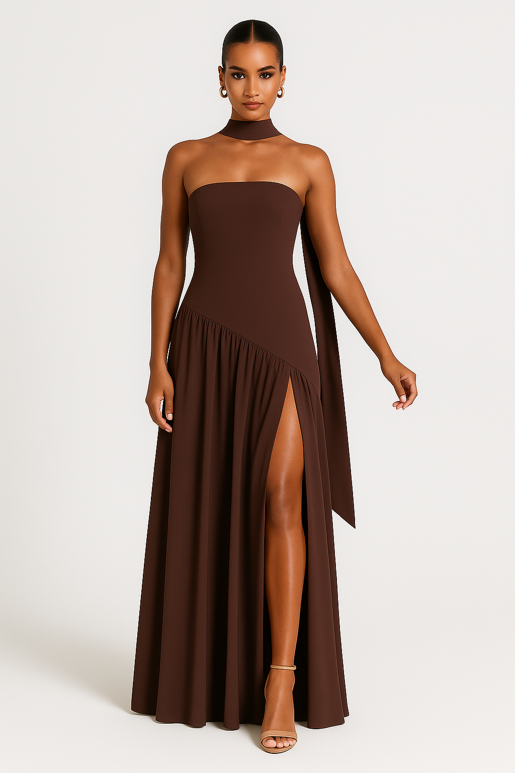 Vestido Elegante sin Tirantes con Abertura Alta