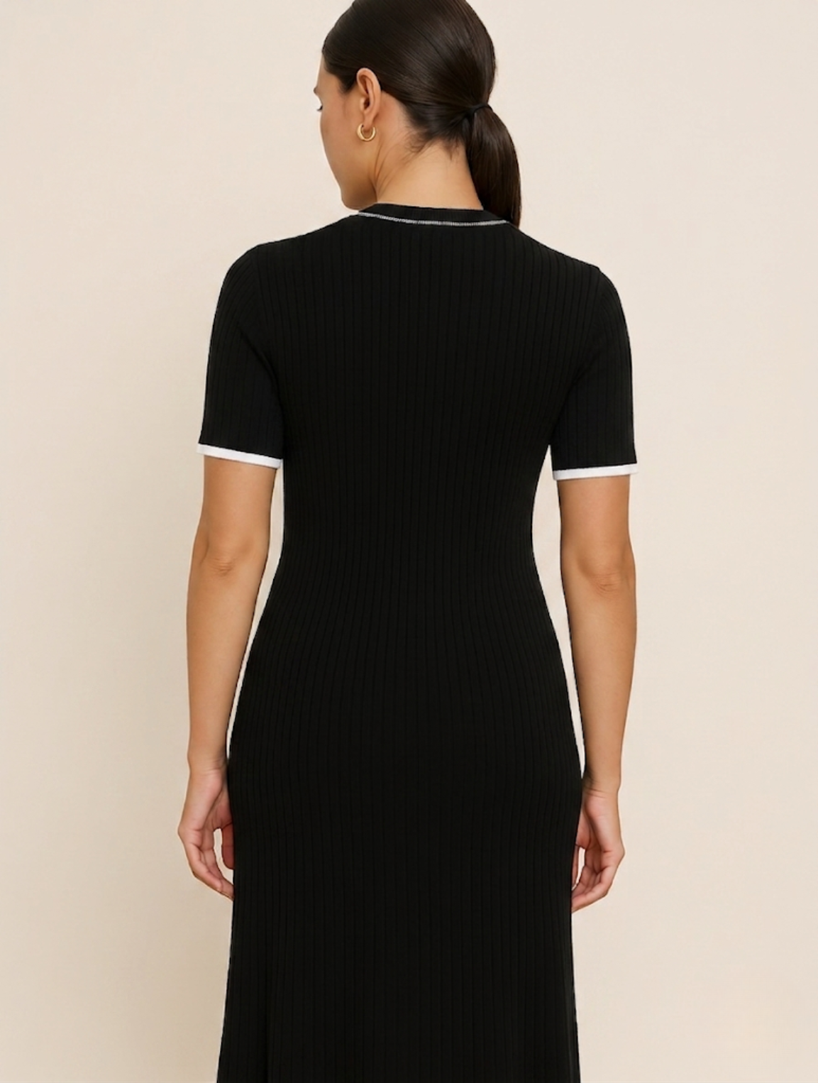 Vestido largo acanalado para mujer con botones