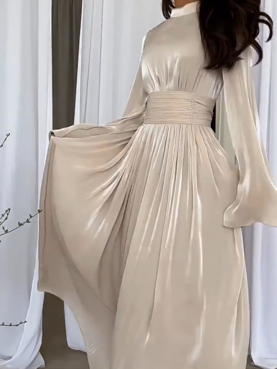 Vestido maxi elegante con cuello alto para mujer