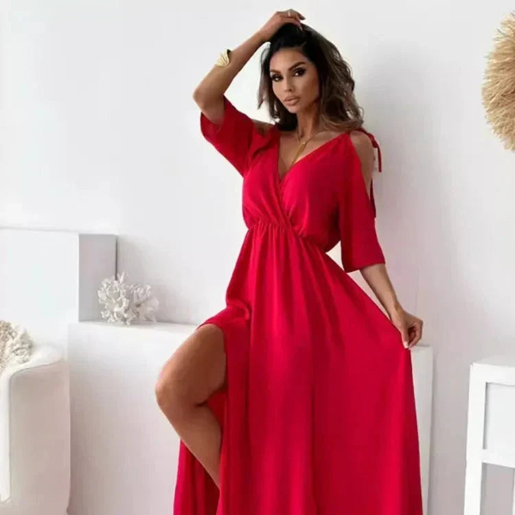 Vestido maxi elegante con hombros descubiertos