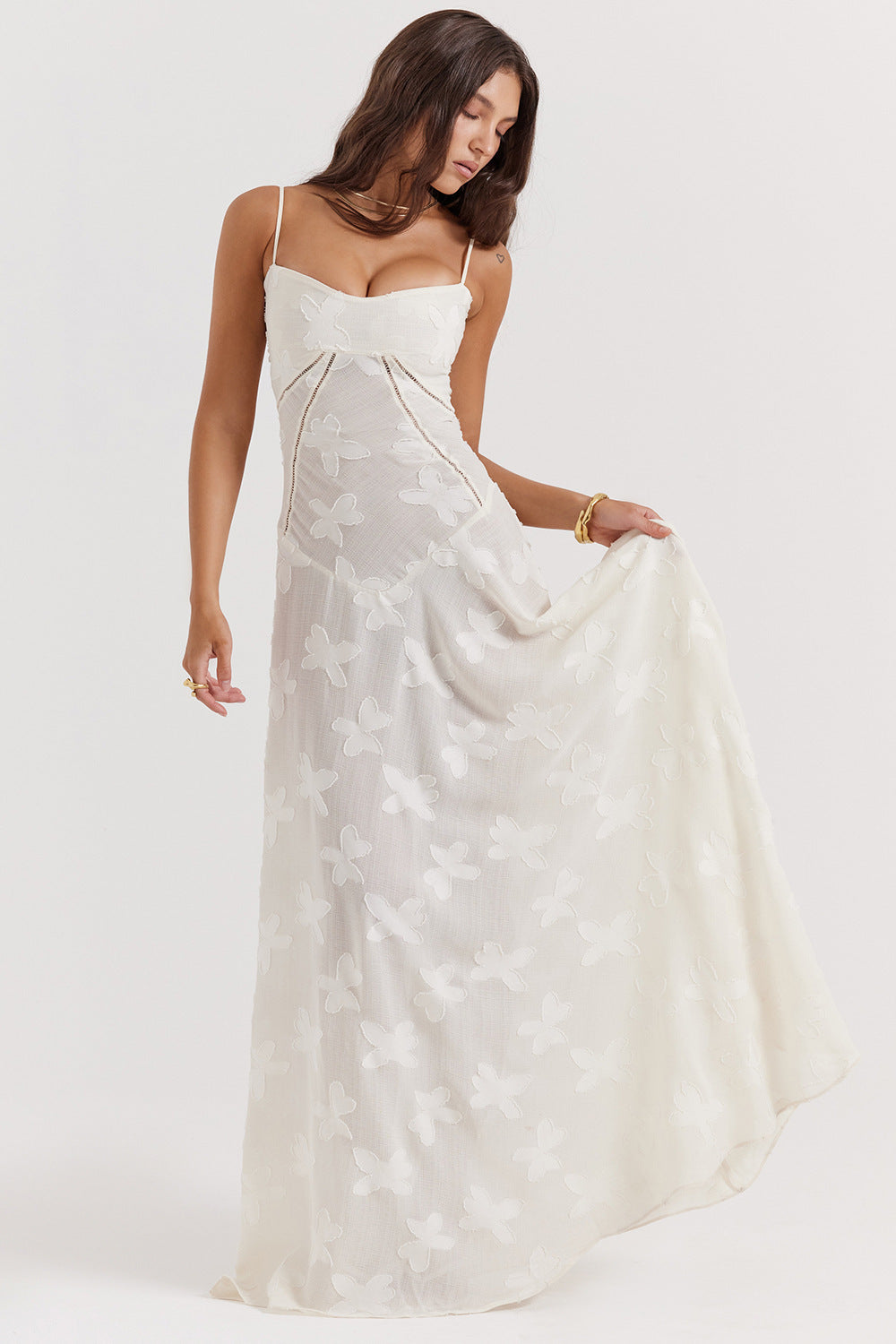 Vestido maxi elegante para mujer: de seda, corte ajustado y tirantes finos