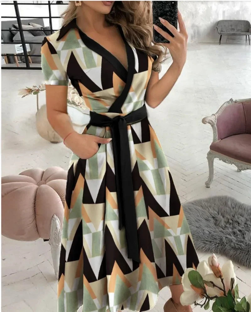 Vestido midi de corte en A con cinturón para mujer