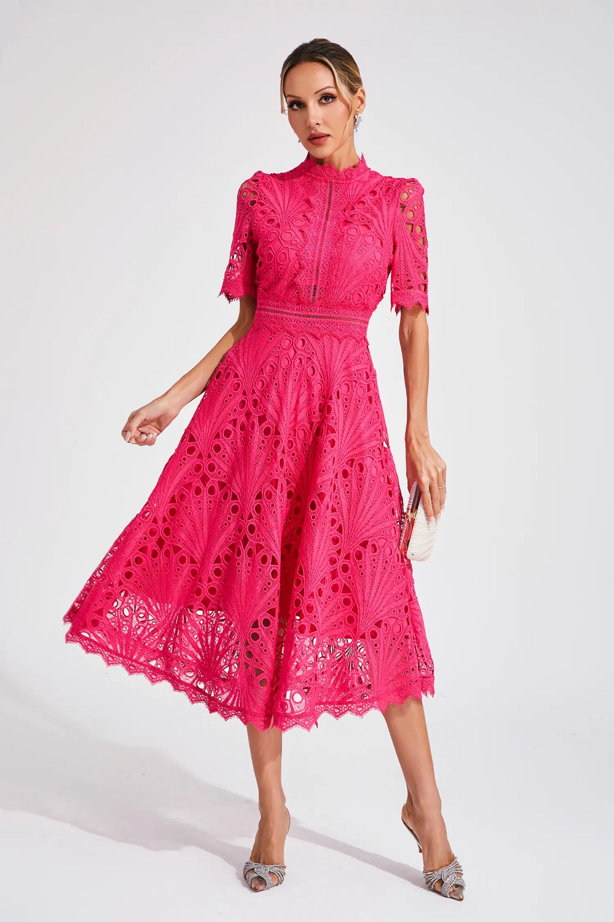 Vestido midi de encaje con falda evasé para mujer