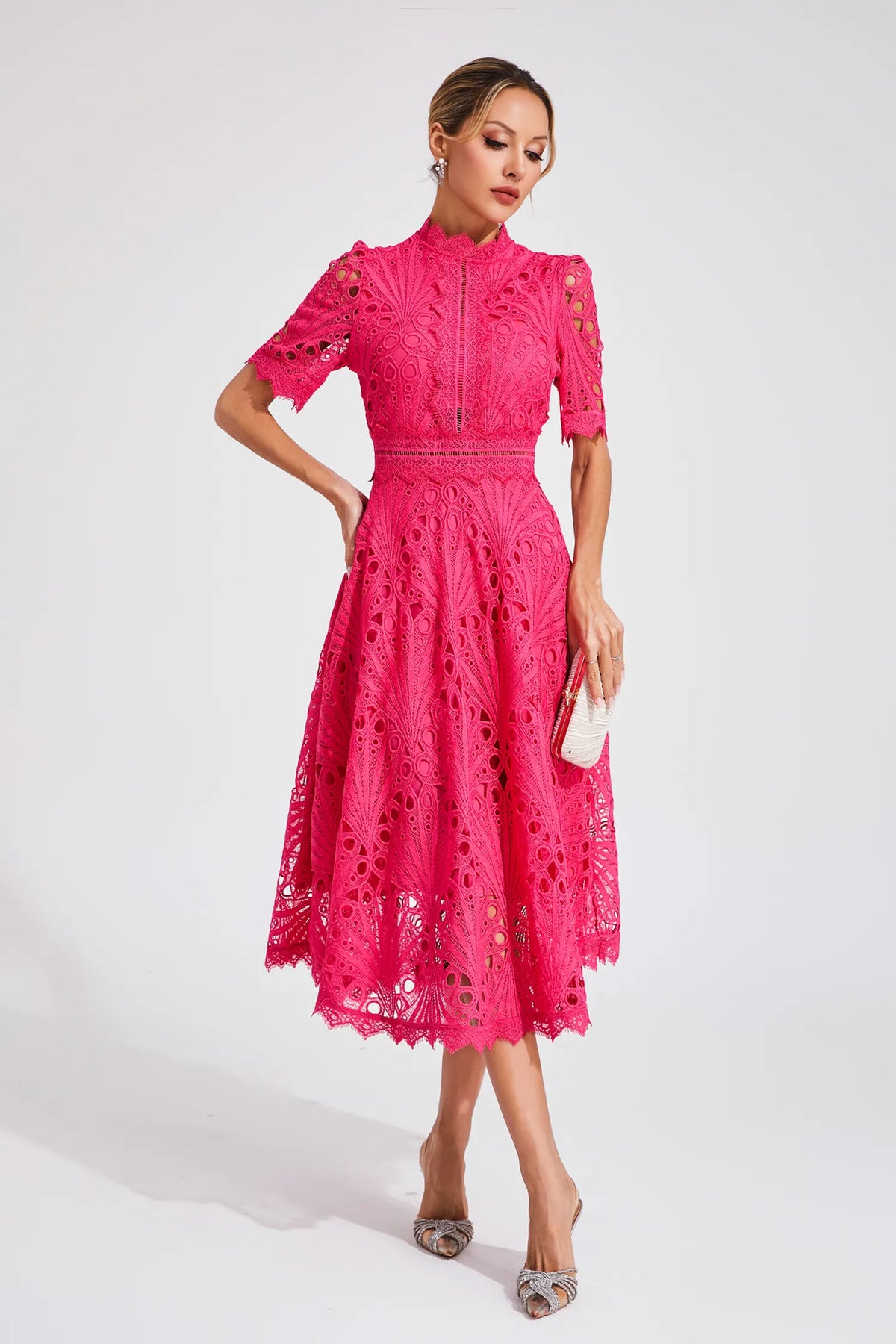 Vestido midi de encaje con falda evasé para mujer