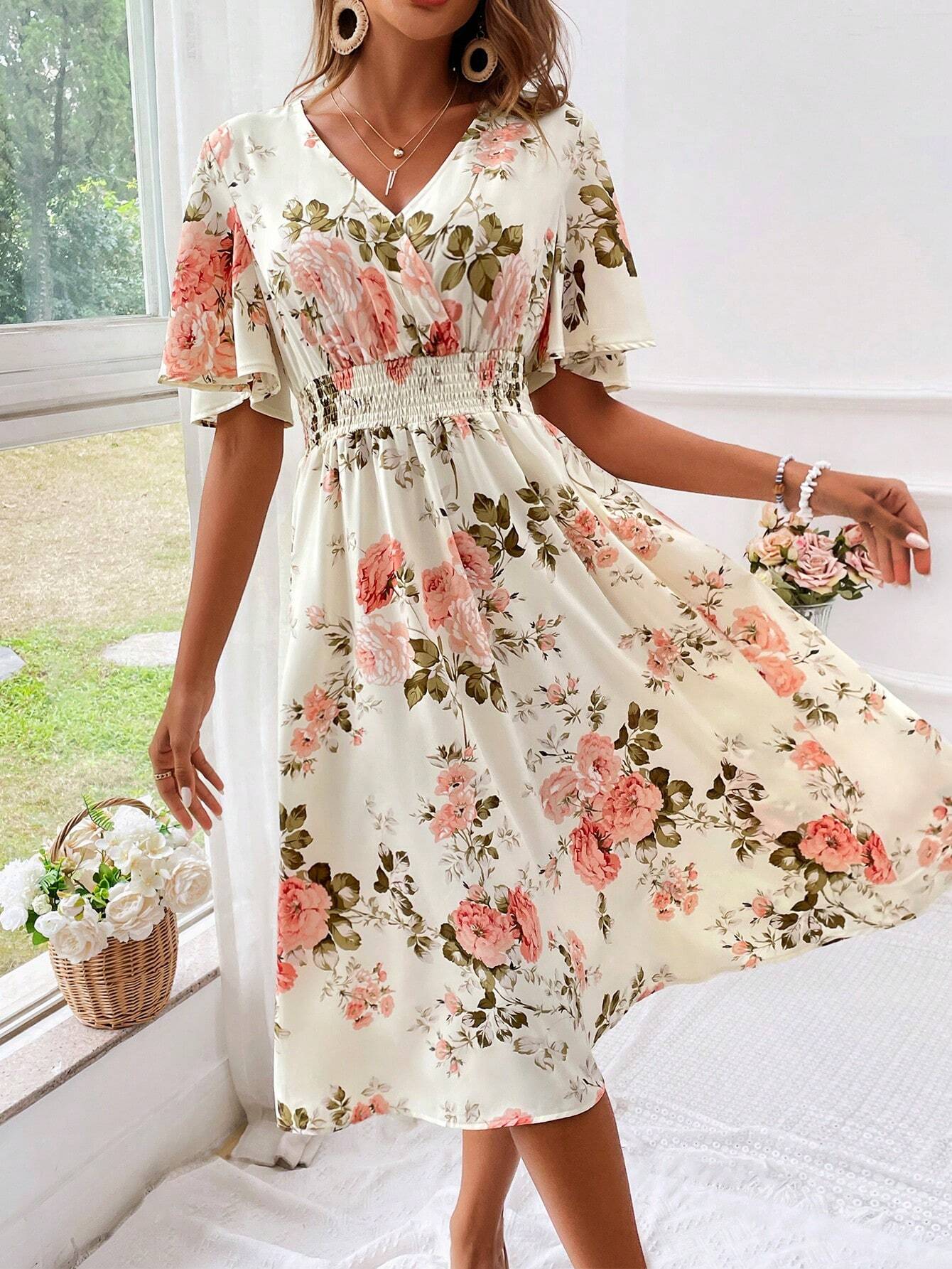 Vestido midi evasé con escote en V