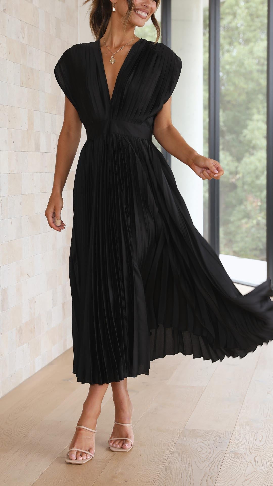 Vestido midi para mujer en corte A con cuello en V