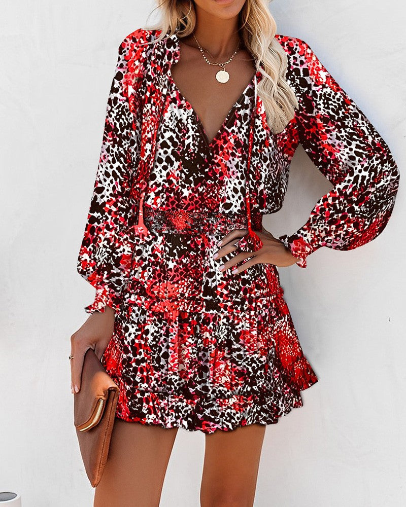 Vestido mini estampado con mangas largas