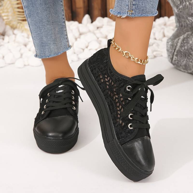 Zapatillas ligeras con detalles para mujer