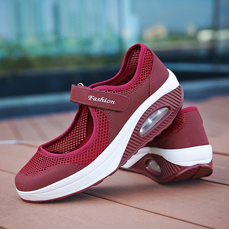 Zapatillas modernas y transpirables para mujer
