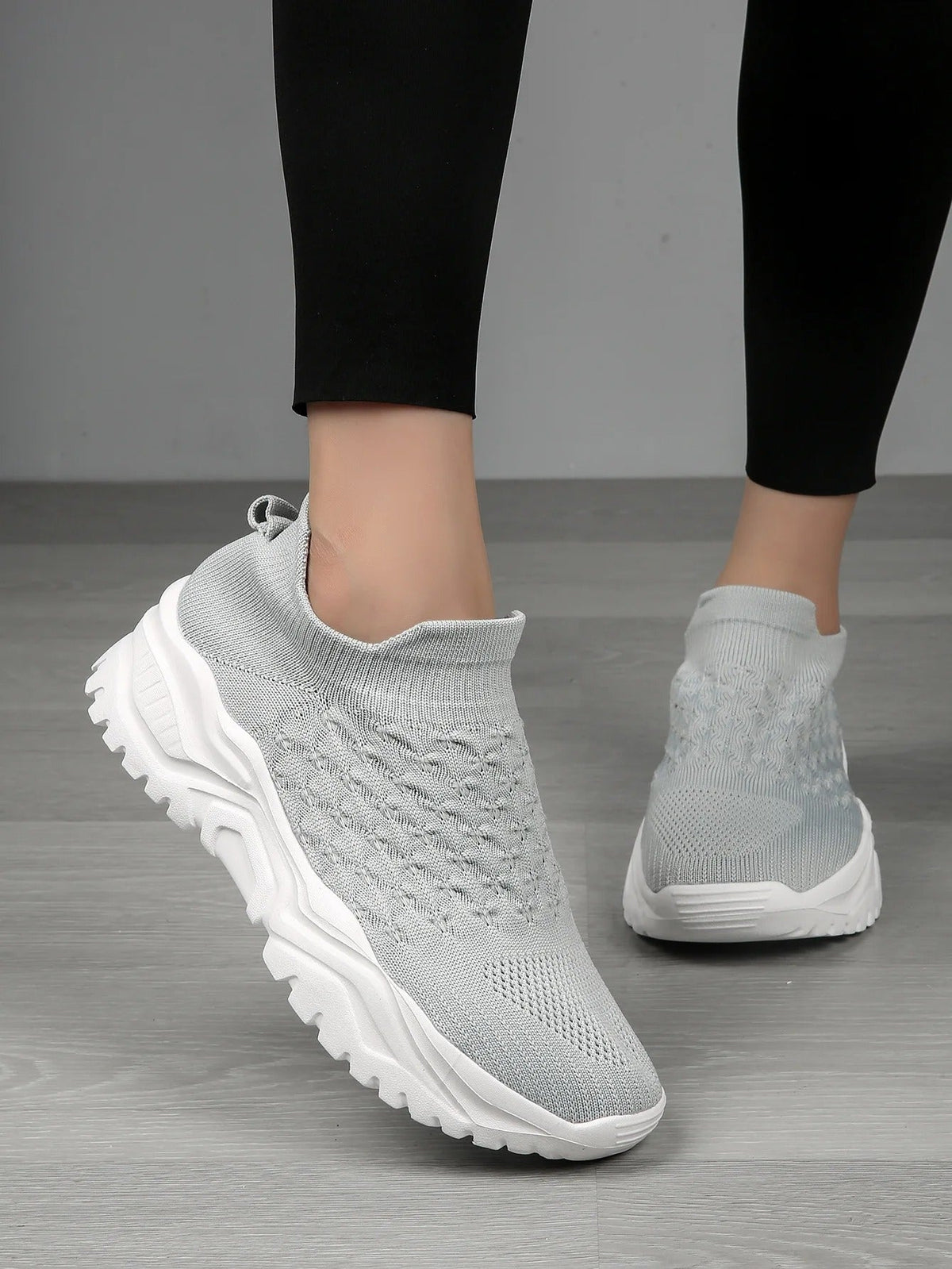 Zapatillas ortopédicas sin cordones para mujer - Naranja y blanco
