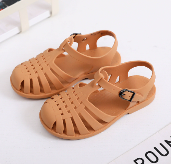 Zapatos antideslizantes de playa y natación para niños