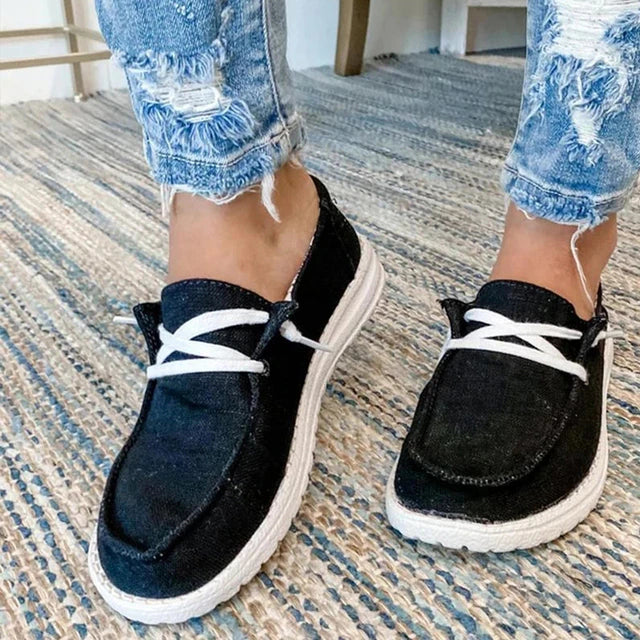 Zapatos casuales y cómodos con cordones