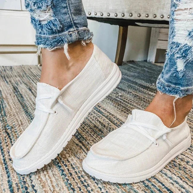 Zapatos casuales y cómodos con cordones