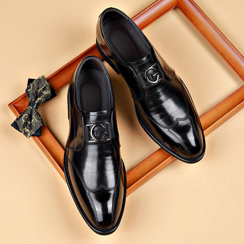 Zapatos de cuero hechos a mano