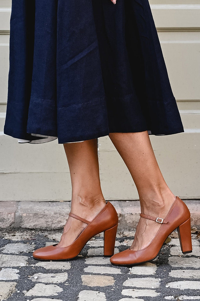 Zapatos de tacón ancho para mujer con puntera redonda y correa ajustable con hebilla