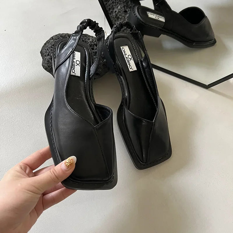 Zapatos destalonados de puntera cuadrada