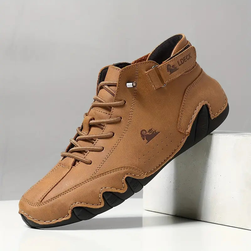 Zapatos impermeables con diseño resistente