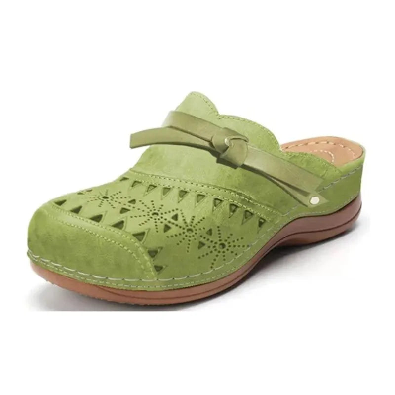 Zuecos sin cordones calados con detalle de lazo para mujer
